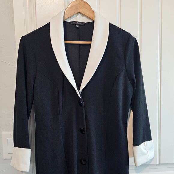 Marina Dress Womens Size Medium Black White Classic Whimsygoth Gown V-Neck Maxi - Picture 3 of 11